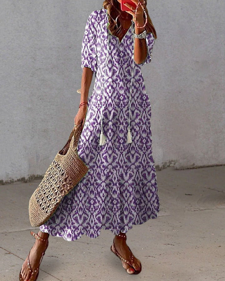 Drune - Maxikleid im Boho-Ikat-Print mit Quastenbändern | Lässiges Maxikleid im Bohemian-Stil mit V-Ausschnitt