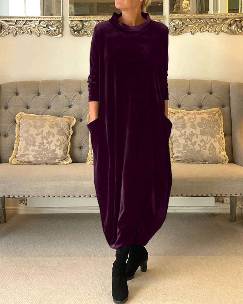 Bequemes Samtkleid mit Taschen