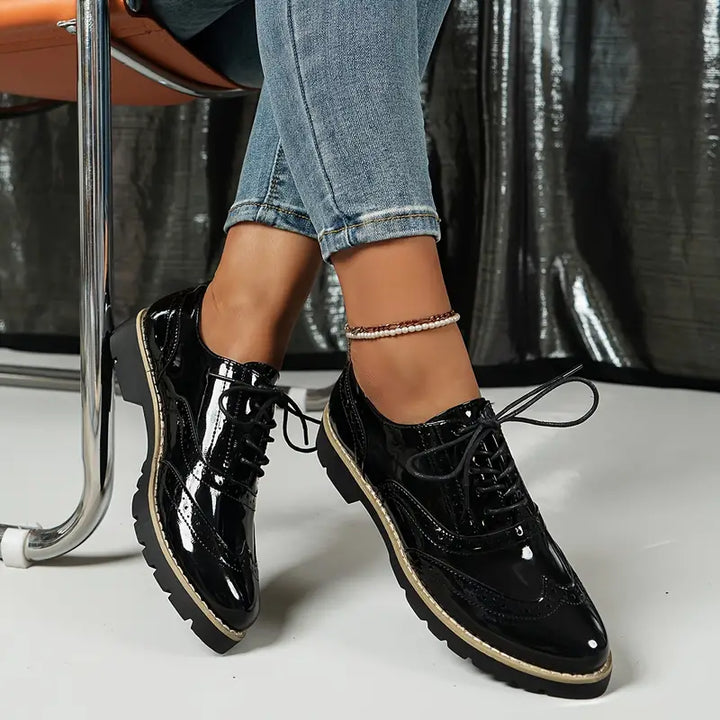 Glänzende Lederschuhe Drune