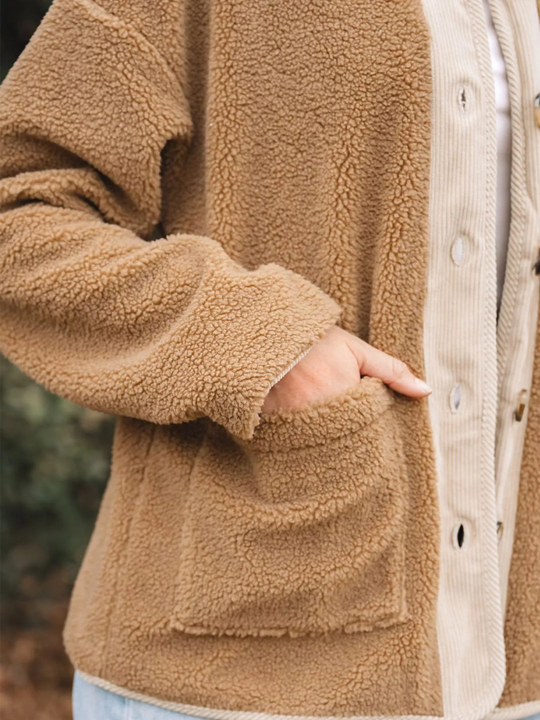 Drune | Damen Button-Front Sherpa Teddy Jacke