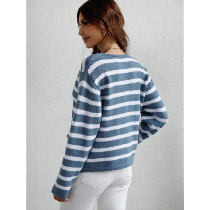Drune | grob gestrickter Pullover mit Knopfleiste und seitlichen Taschen