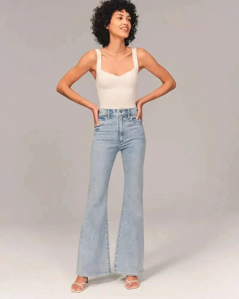 Drune | Bootcut Jeans mit Shaping-Effekt