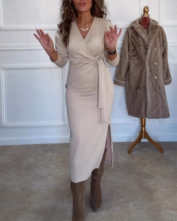 Drune | Bodycon Kleid mit V-Ausschnitt