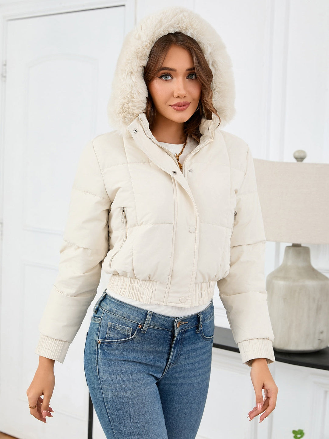 Drune | wattierte Winterjacke mit Fellkapuze und Taschen