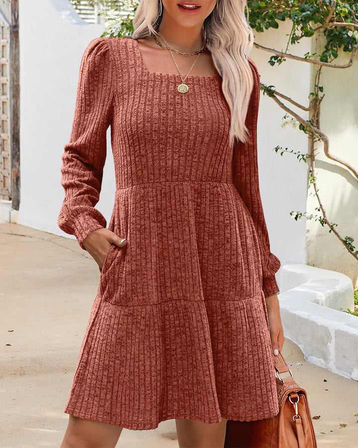 Drune | Damenkleid mit Quadrat Ausschnitt Laternenärmeln und Rippstruktur