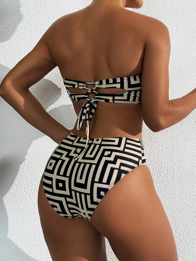 Drune | Modischer Bikini Für Pooltage
