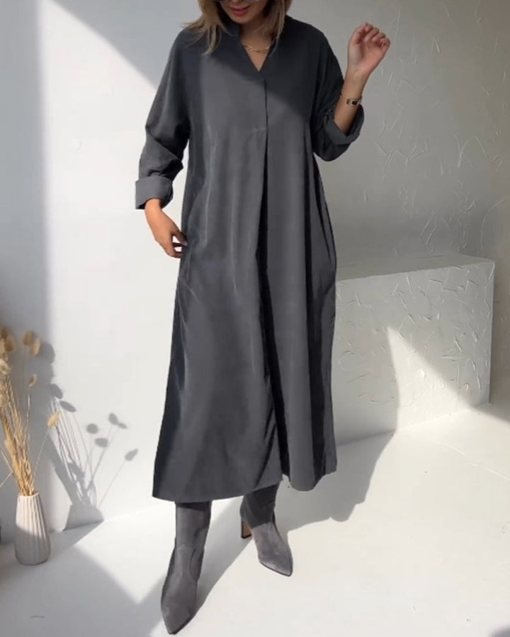 Drune | Taschenkleid mit V-Ausschnitt