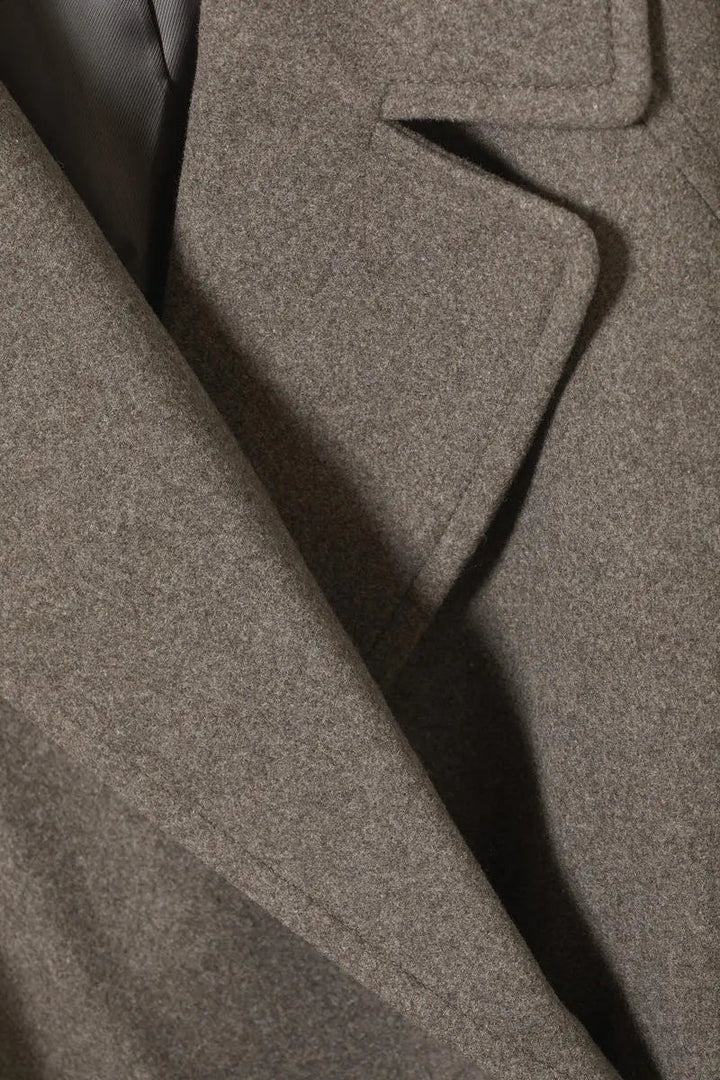 Drune | Langer Wollmantel Im Übergröße Stil