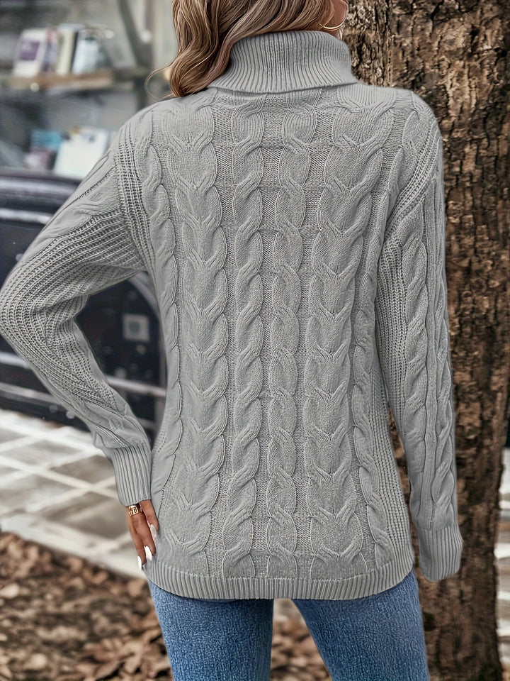 Drune | Rollkragenpullover im Kabelstrick Design