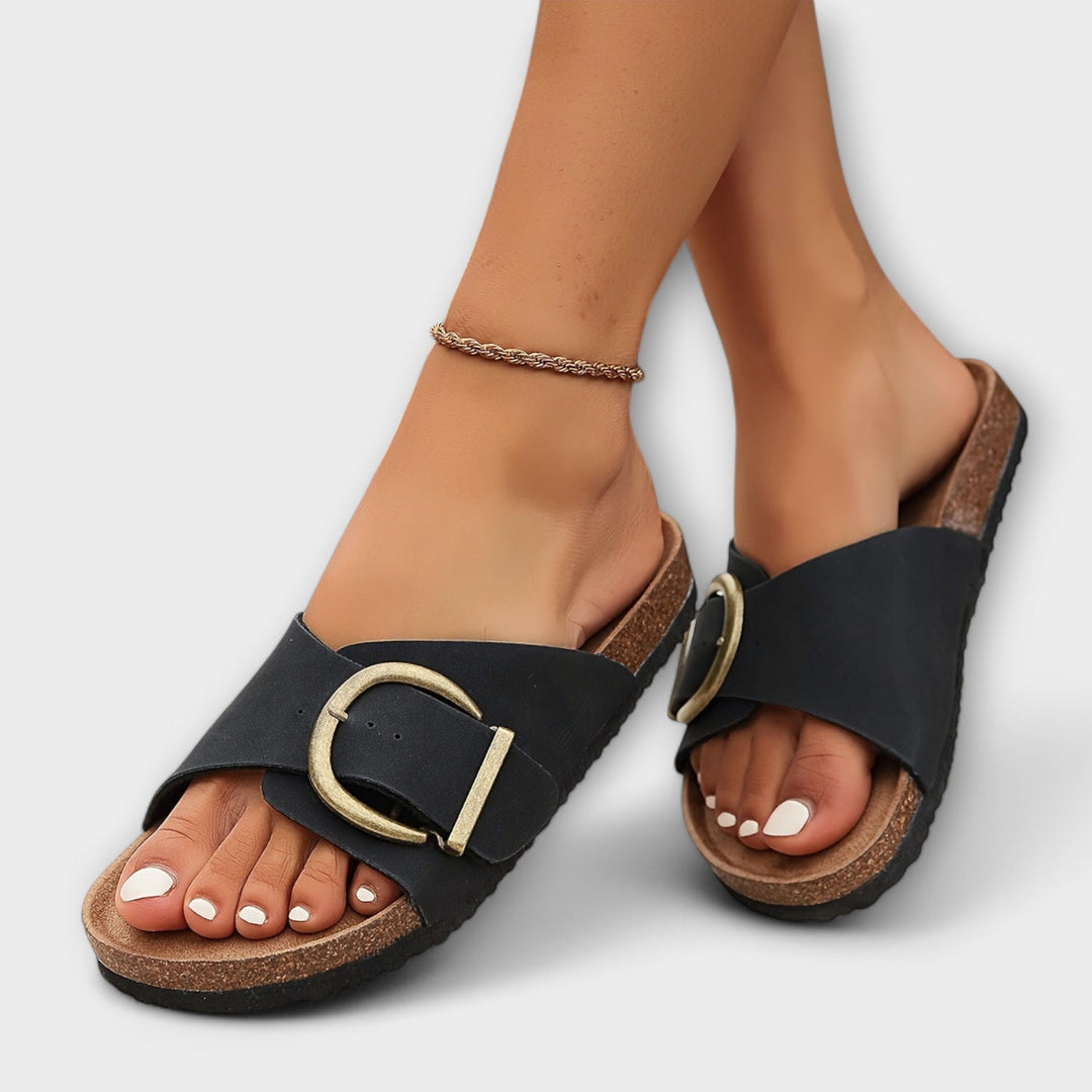 Drune | Stilvolle Schnallen Slide Sandalen