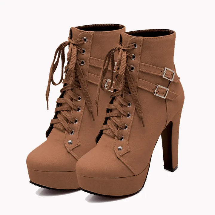 Drune | Schnürstiefel mit Gürtelschnalle