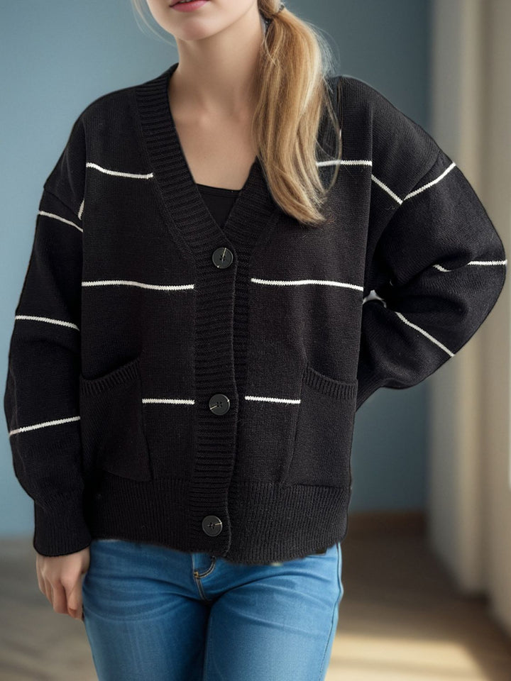 Drune | Legere Strickjacke mit langen Ärmeln, V-Ausschnitt, Knöpfen und Streifen