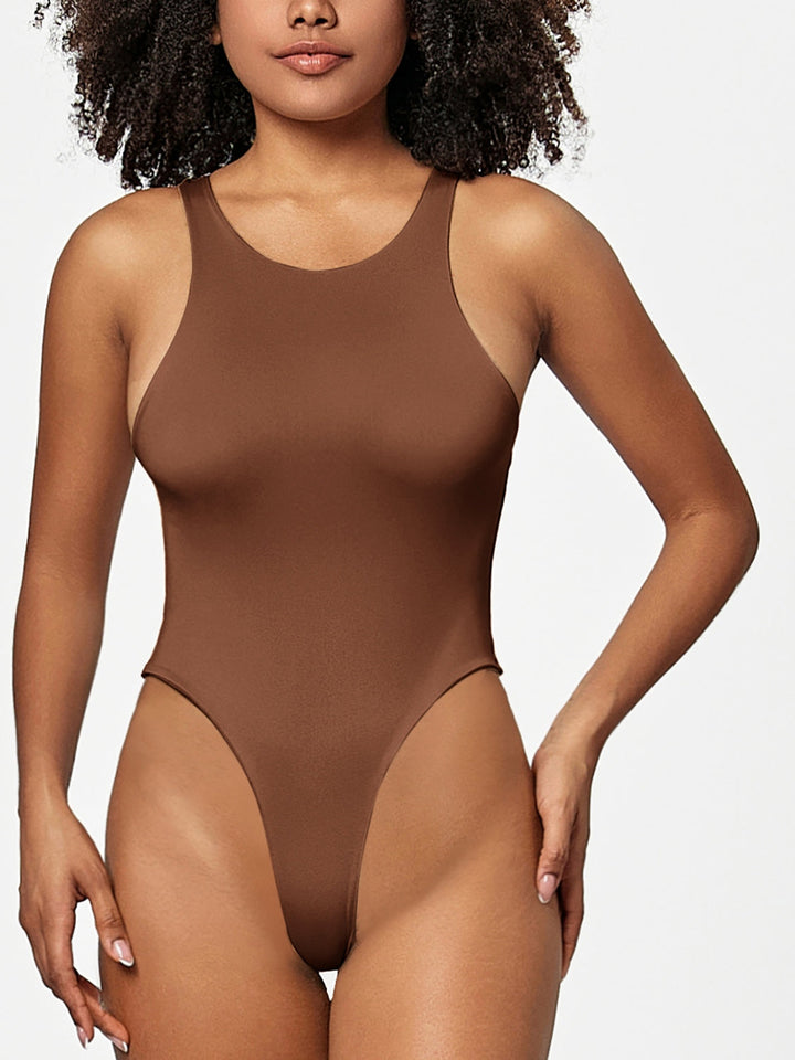 Drune | Vollgröße Rundhalsweite Träger Bodysuit
