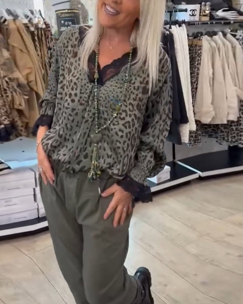 Drune | Bluse mit Leopardenmuster und V-Ausschnitt Sowie Patchwork Spitze