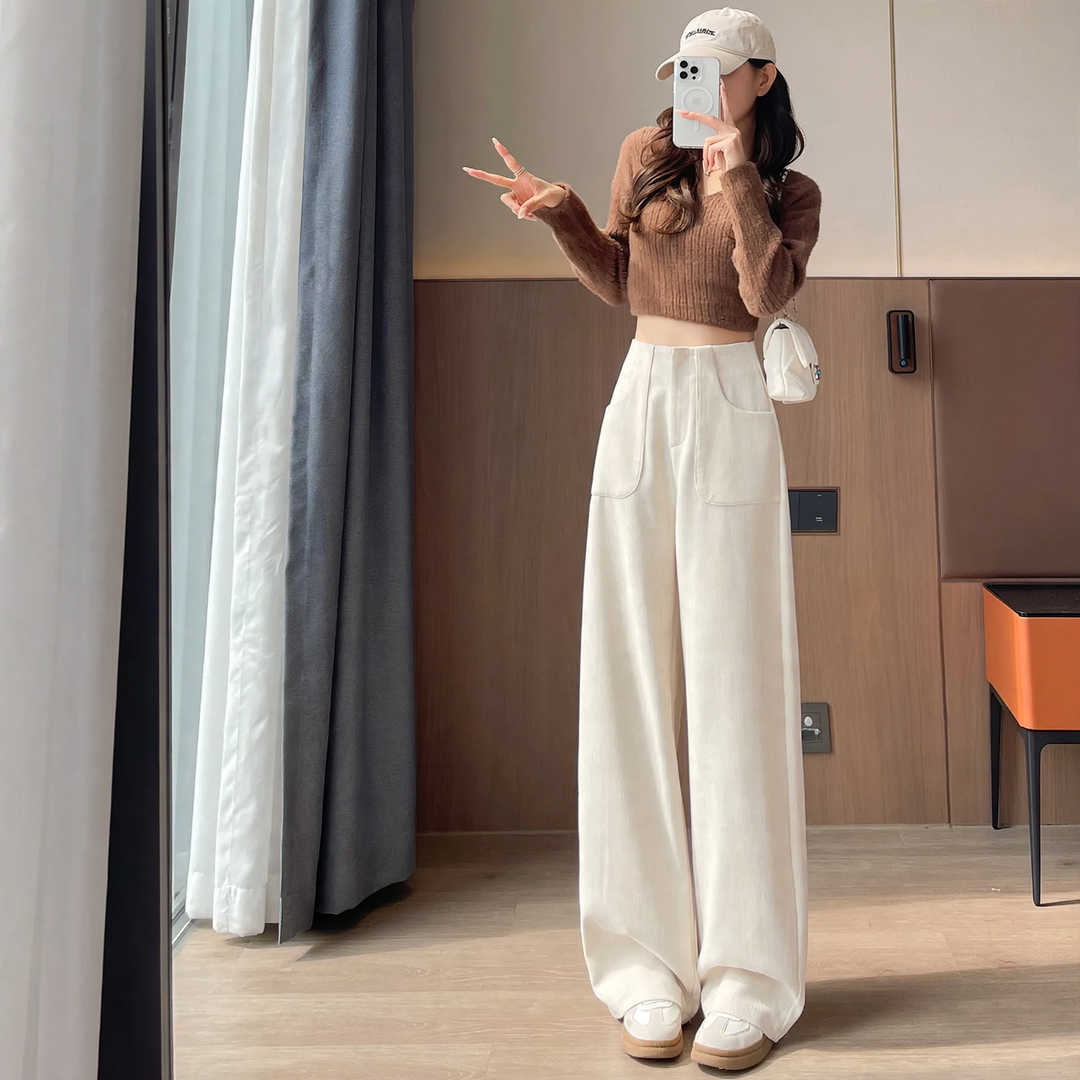 Gefütterte Cord-Stoffhose mit weitem Bein