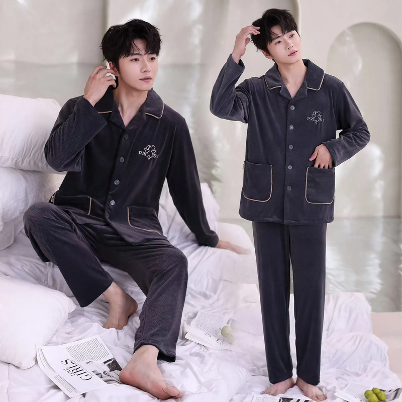 Warmer Herren-Hausanzug aus Insel-Fleece