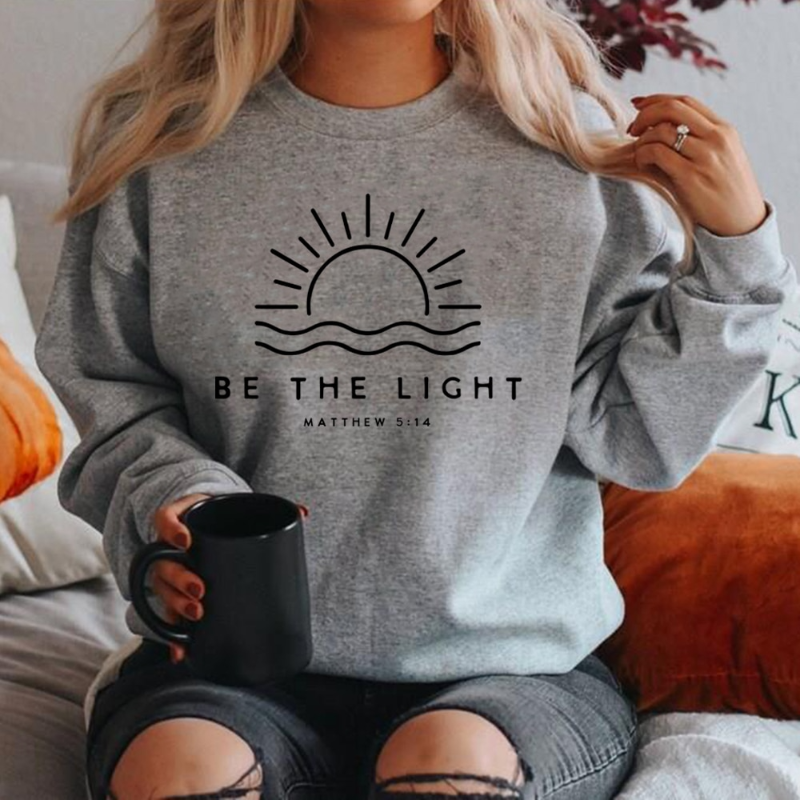 Drune | Stijlvolle Sweater "BE THE LIGHT"