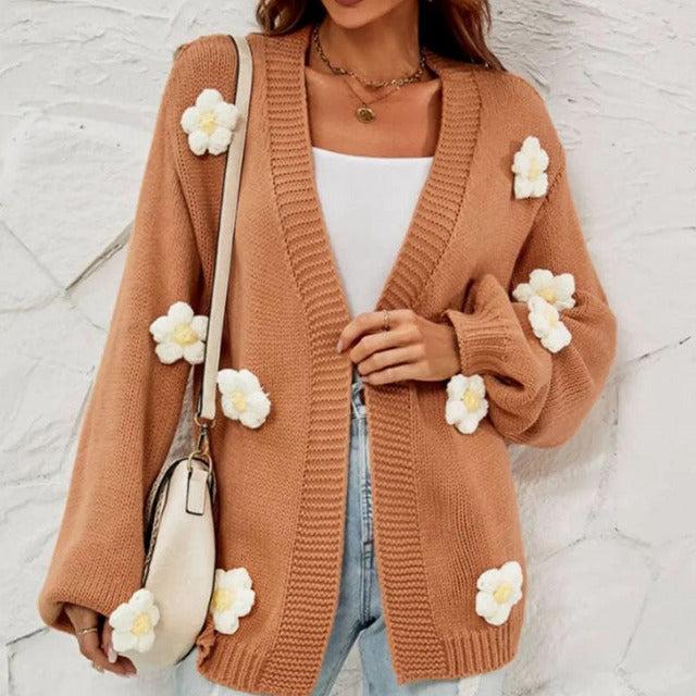Drune | Strickjacke mit 3d Blumenverzierung