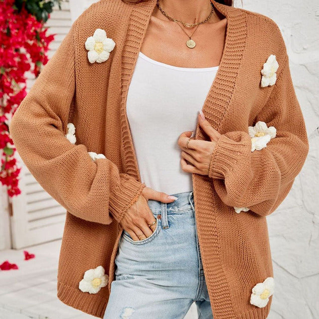 Drune | Strickjacke mit 3d Blumenverzierung