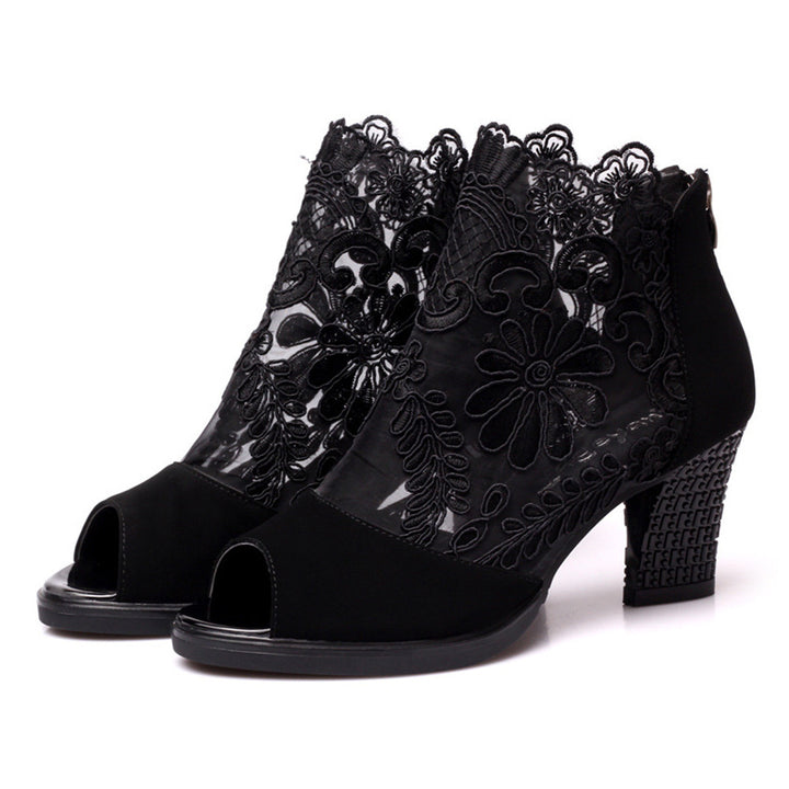 Damen nan Stiefelette mit offenem Zehenbereich, Spitzenobermaterial, floraler Stickerei und komfortablem Blockabsatz Drune
