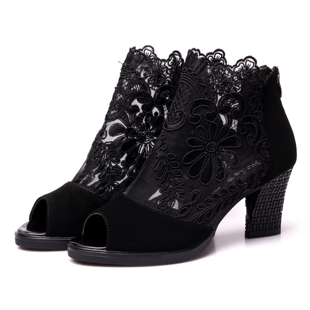 Damen nan Stiefelette mit offenem Zehenbereich, Spitzenobermaterial, floraler Stickerei und komfortablem Blockabsatz Drune