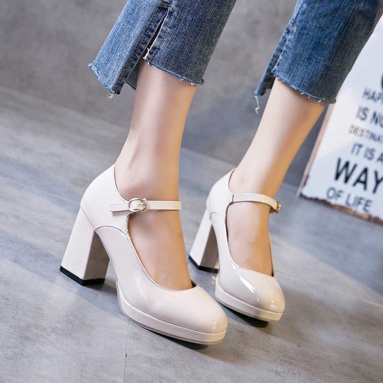 Damen Hochwertige Absatzpumps mit eleganter Riemen-Detailierung Drune