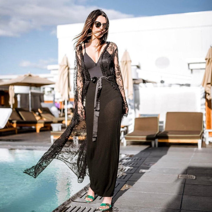Damen Spitzenkimono mit eleganten Häkelmustern und schwingendem Saum Drune