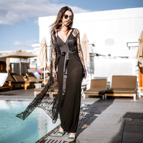 Damen Spitzenkimono mit eleganten Häkelmustern und schwingendem Saum Drune