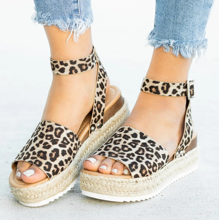 Damen Wedge-Sandalen mit verstellbarem Riemen und komfortablem Fußbett Drune
