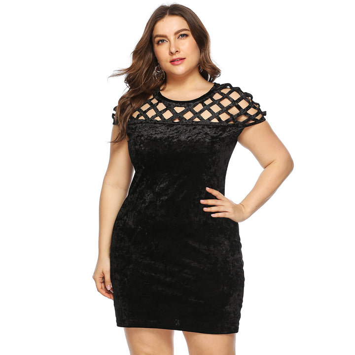 Damen Figurgünstiges Samtkleid mit einzigartigem Netzdesign Drune