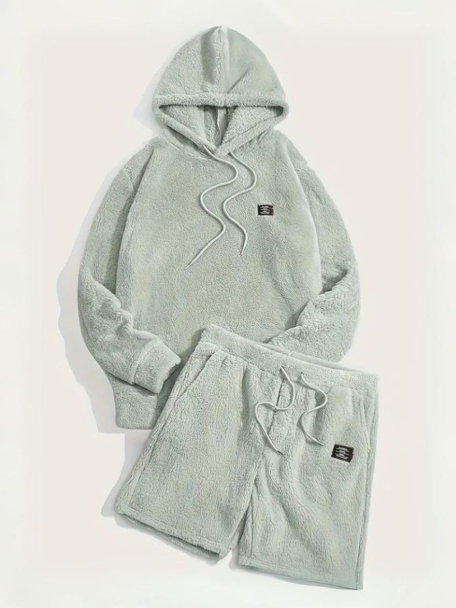 Drune | Fluffy Hoodie und Shorts