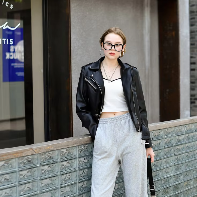 Drune | Damen-Biker-Lederjacke mit Reißverschlüssen und Gürtel