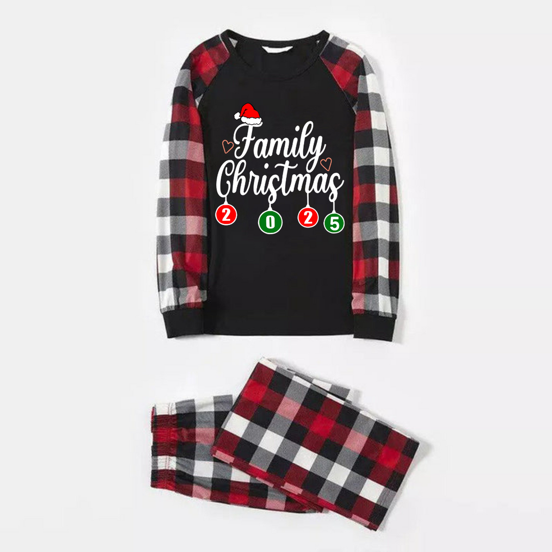 Drune | "Familienweihnachten" 2025 Buchstabenprint Rot & Schwarz & Grau & Weiß kariert Familie passende Schlafanzüge