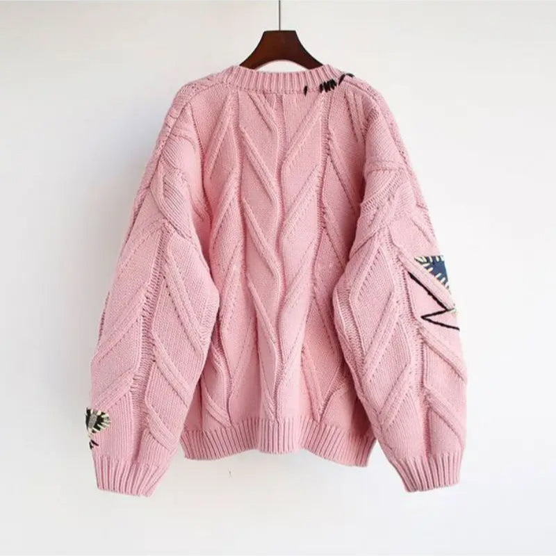 Drune | Gestrickte V-Ausschnitt Damenjacke mit Stickerei