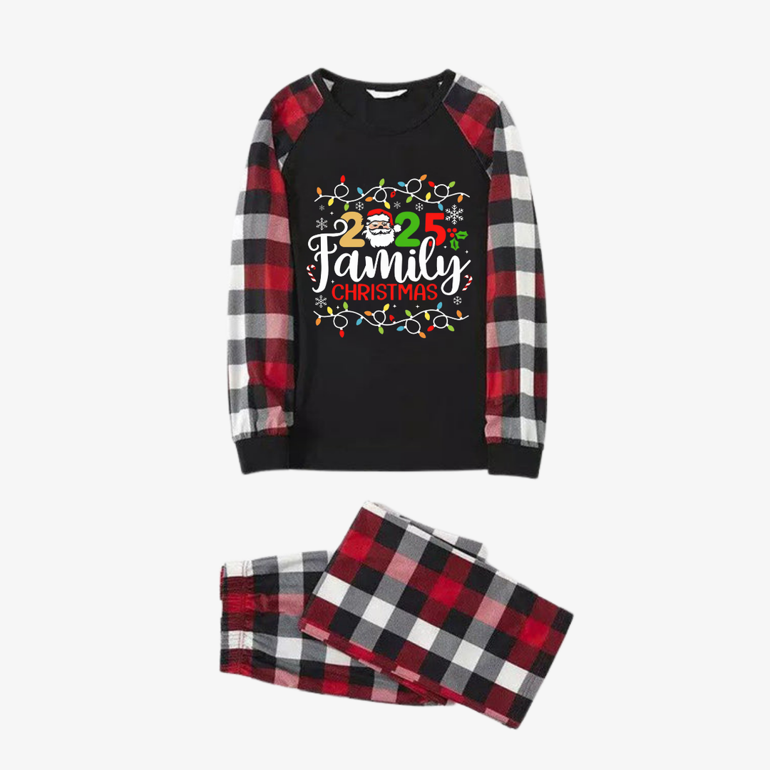 Drune | Rote und graue karierte Weihnachts-Pyjama-Set mit Weihnachtslichtern und "2025 Familienweihnachten" Textdruck