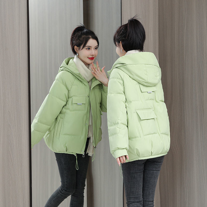 Kurze Damen-Steppjacke mit Kapuze, verschiedene Farben