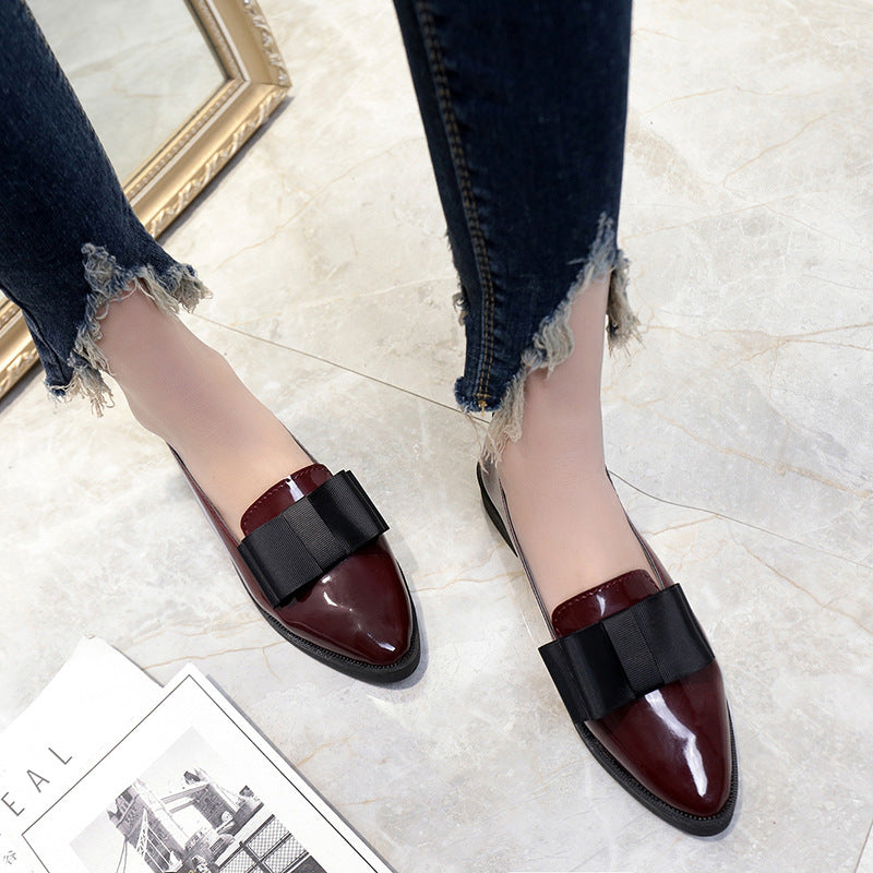 Damen nan elegante Lackslipper mit dekorativer Schleife und gepolstertem Komfortfußbett Drune