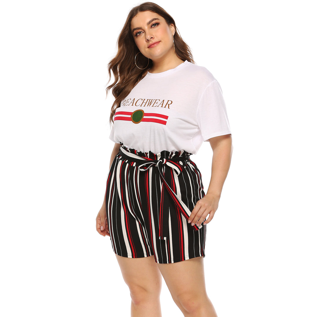 Damen elegant geschnittene gestreifte Shorts mit dekorativem Bindegürtel Drune