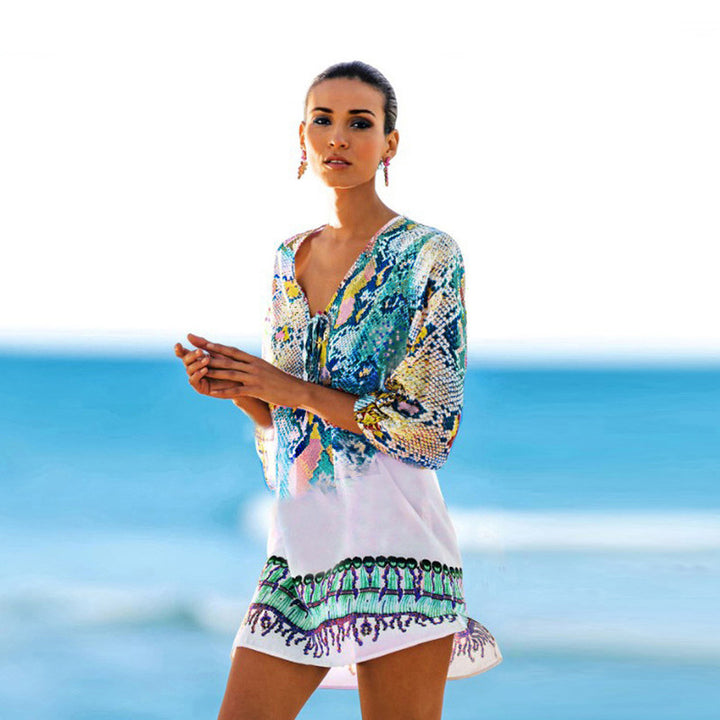Damen Strandtunika mit kunstvollem Schlangenmuster und eleganten Details Drune
