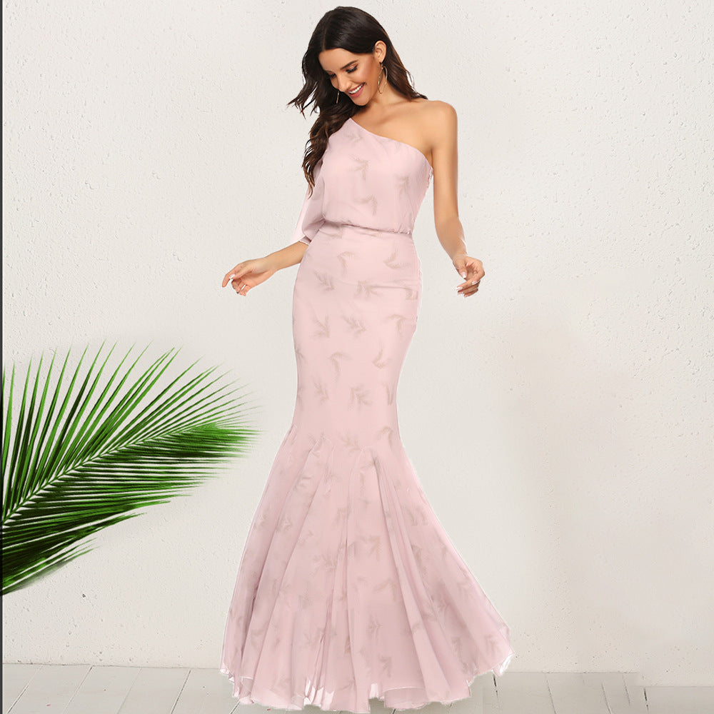 Damen Elegantes Abendkleid mit asymmetrischem Schnitt und schwingendem Saum Drune