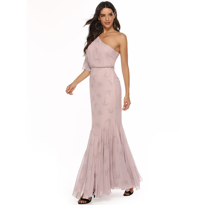 Damen Elegantes Abendkleid mit asymmetrischem Schnitt und schwingendem Saum Drune