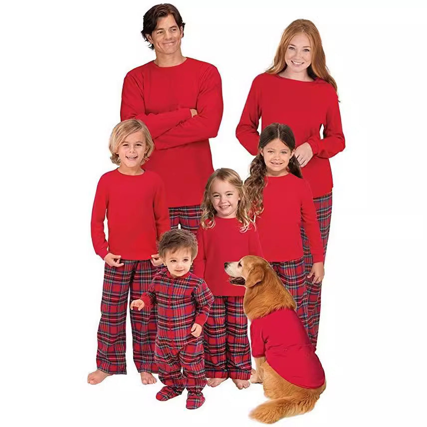 Weihnachts-Schlafanzug-Set mit Rentier-Motiv und Karomuster