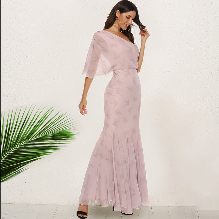 Damen Elegantes Abendkleid mit asymmetrischem Schnitt und schwingendem Saum Drune