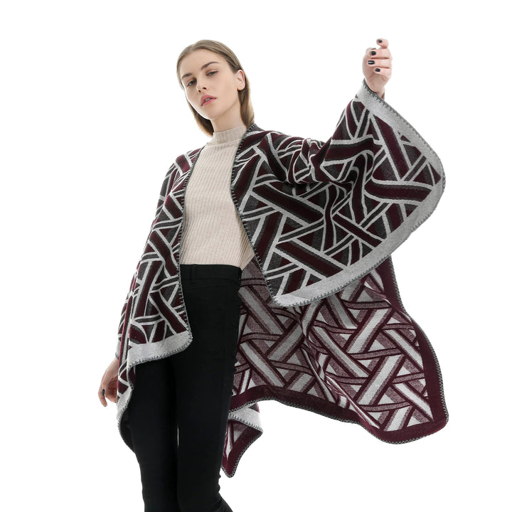 Damen Oversize-Ruana mit geometrischem Jacquard und Ziernaht Drune
