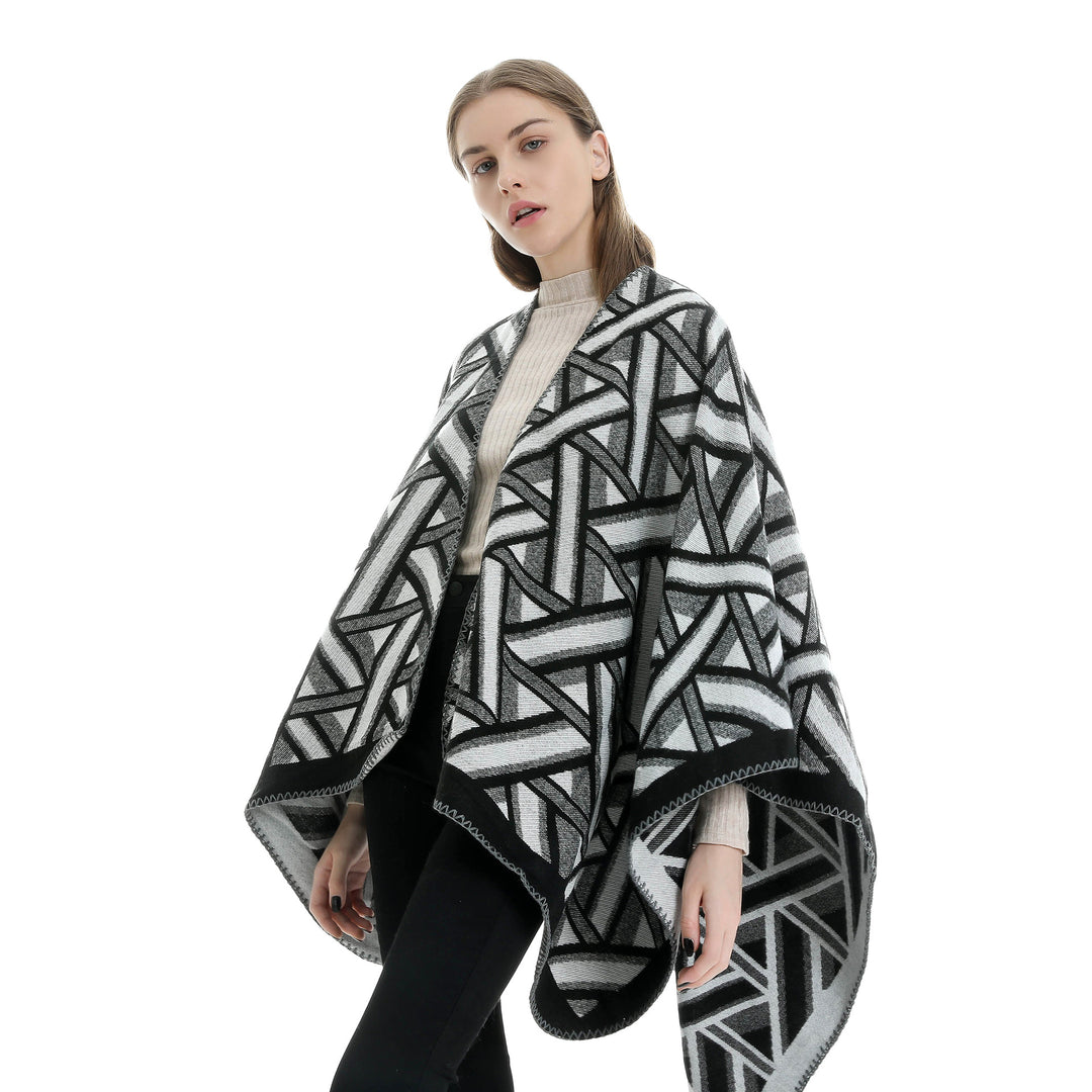 Damen Oversize-Ruana mit geometrischem Jacquard und Ziernaht Drune
