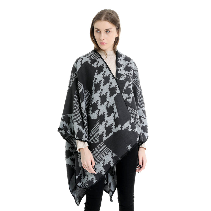Damen Cape‑Poncho im Ruana‑Schnitt mit dekorativer Kettelkante und zweifarbiger Jacquardstruktur Drune