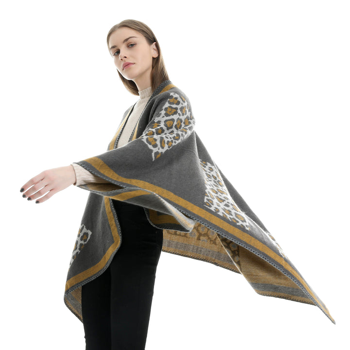 Damen Wolloptik-Kimono-Ruana mit Leopardenjacquard und kontrastierter Bordüre Drune