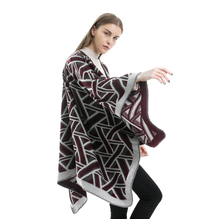 Damen Oversize-Ruana mit geometrischem Jacquard und Ziernaht Drune