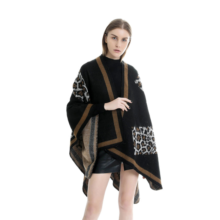 Damen Wolloptik-Kimono-Ruana mit Leopardenjacquard und kontrastierter Bordüre Drune