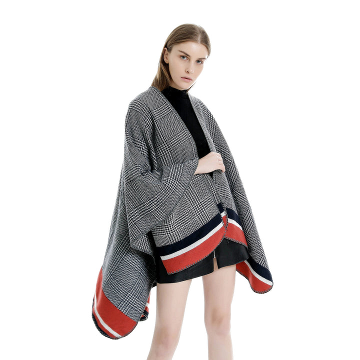 Damen Oversize-Ruana aus Wollmix mit Karojacquard und farbigem Streifenrand Drune